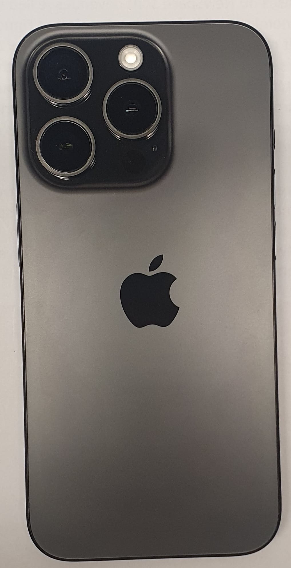IPHONE 15 PRO gallery image